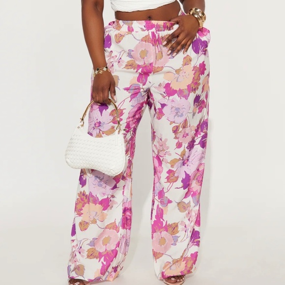 Fashion Nova Pants - Women’s Floral Wide Leg Pants